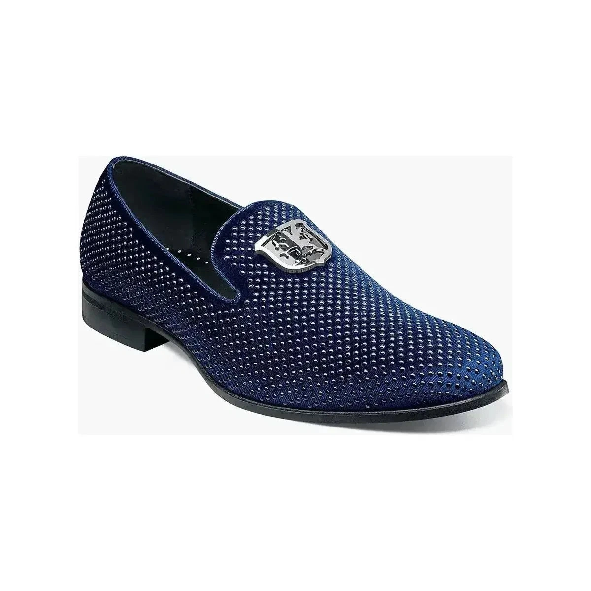 Swagger van Stacy Adams: Micro suède slip-ons met studs! Kies je kleur voor een onvergetelijke look. Stijlvol en opvallend.